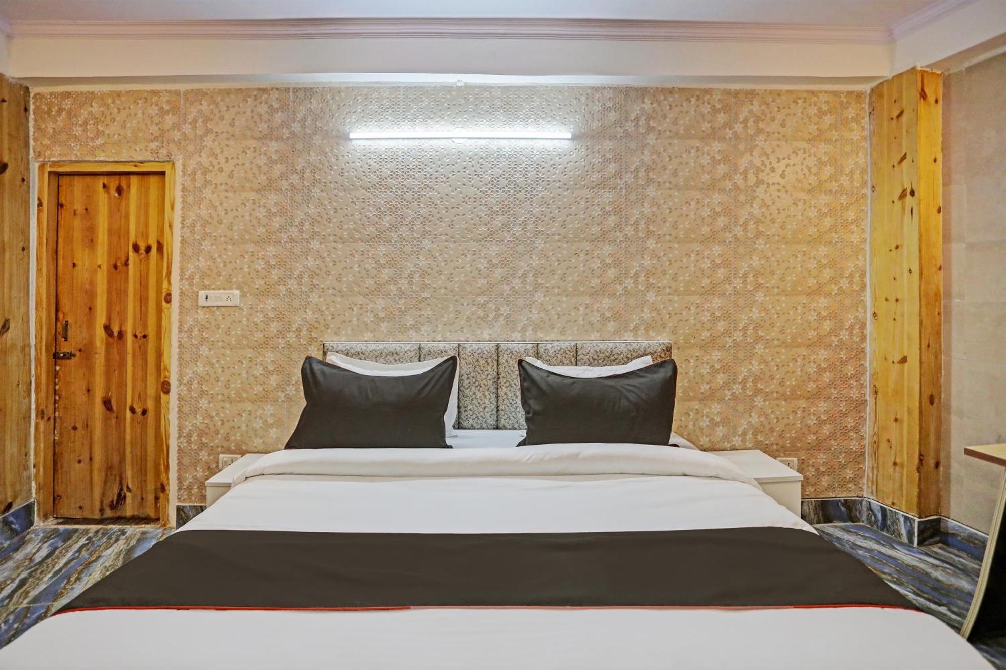Umen Hotel Nearest Sector 66 Noida Exterior foto