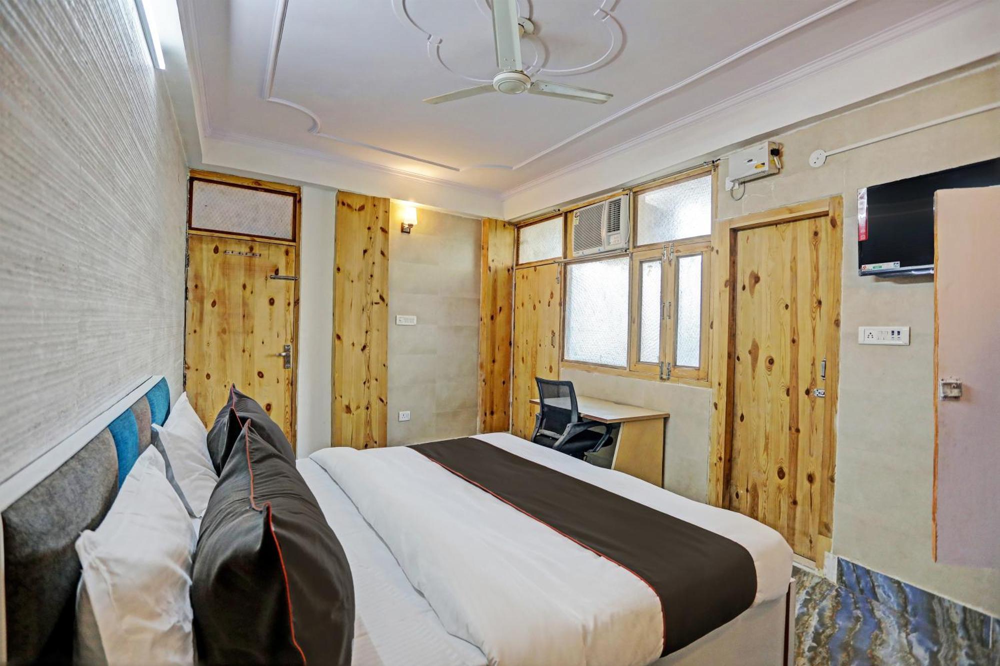 Umen Hotel Nearest Sector 66 Noida Exterior foto